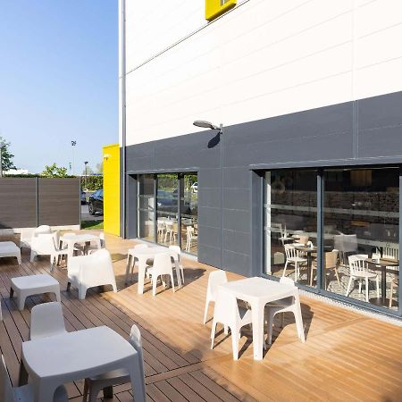 B&B Hotel Rennes Parc Expo Aeroport Bruz Buitenkant foto